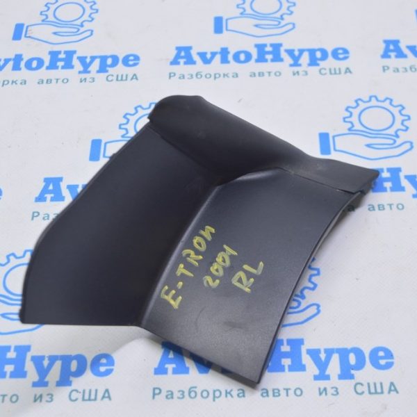 Накладка внешнего левого фонаря Audi E-Tron (Q8) GEN 18- 4KE945253