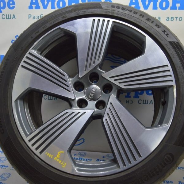 Центральный колпачок на диск Audi E-Tron (Q8) GEN 18- 8W0601170