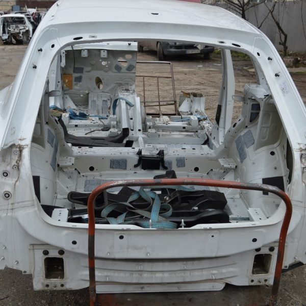 Корыто багажника Audi E-Tron (Q8) GEN 18- (01) белое 4KE803265