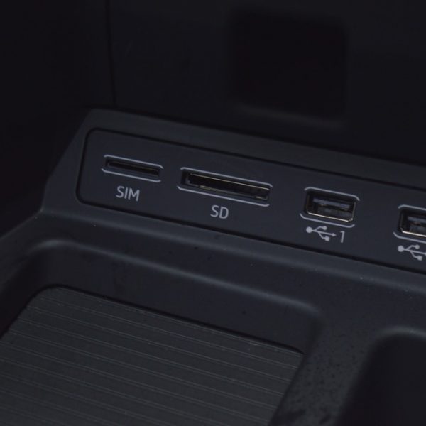 USB HUB AUX Audi E-Tron (Q8) GEN 18- 4N0035726A