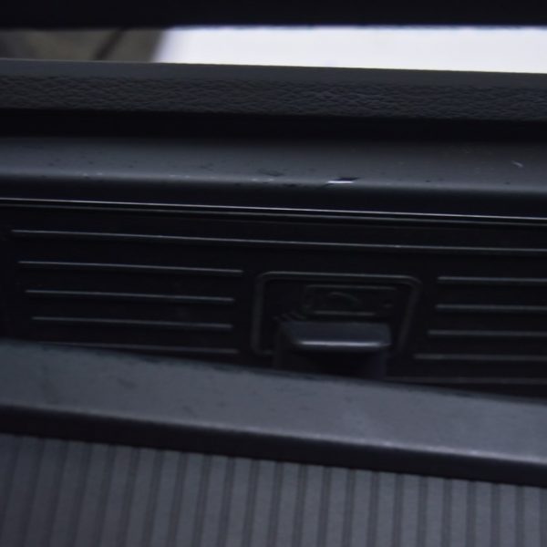 Беспроводная зарядка Audi E-Tron (Q8) GEN 18- 4N0035502A