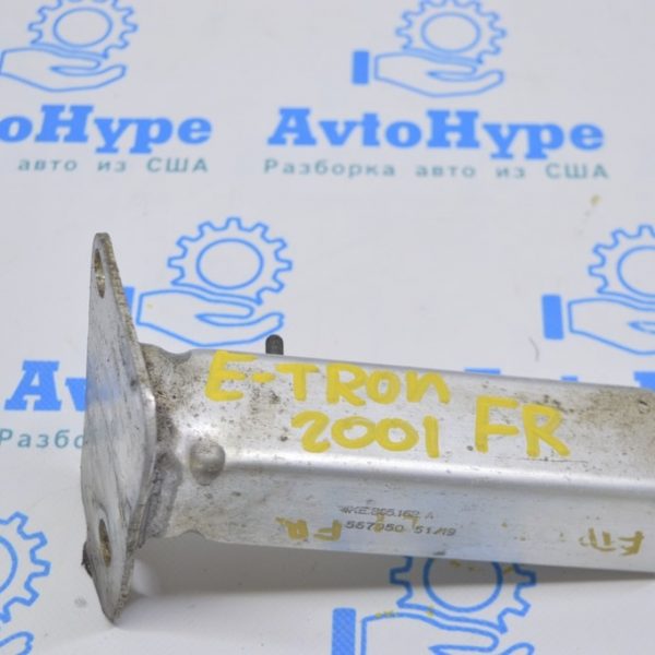 Клык усилителя переднего бампера правый Audi E-Tron (Q8) GEN 18- 4KE805112A