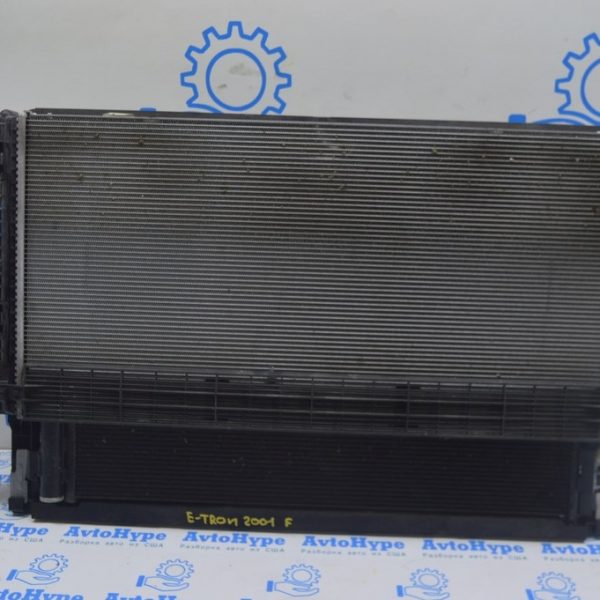 Радиатор охлаждения (вода) Audi E-Tron (Q8) GEN 18- 4KE121251B