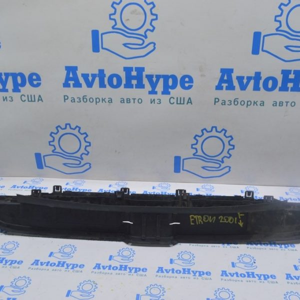 Воздуховод жалюзи нижний Audi E-Tron (Q8) GEN 18-23 4KE121286F