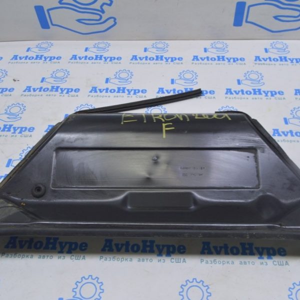 Водосточный жолоб моторного щита Audi E-Tron (Q8) GEN 18- 4KE805713