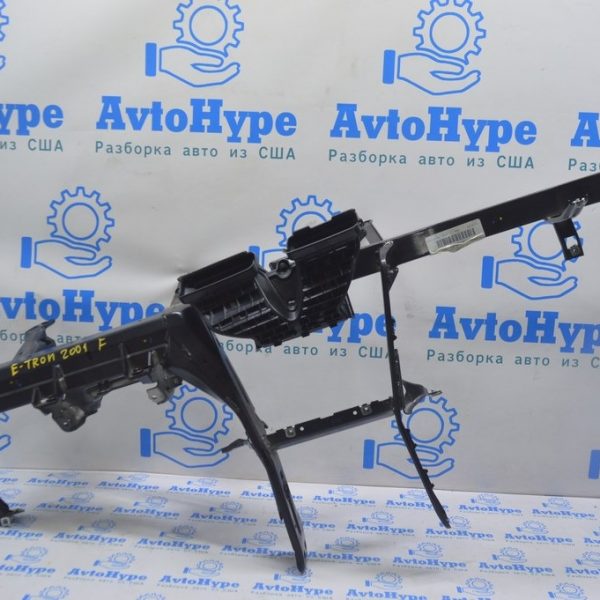 Труба подторпедная усиление Audi E-Tron (Q8) GEN 18- 4KL857017