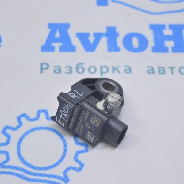 Датчик подушки безопасности задний лев Audi E-Tron (Q8) GEN 18- 4N0959651D