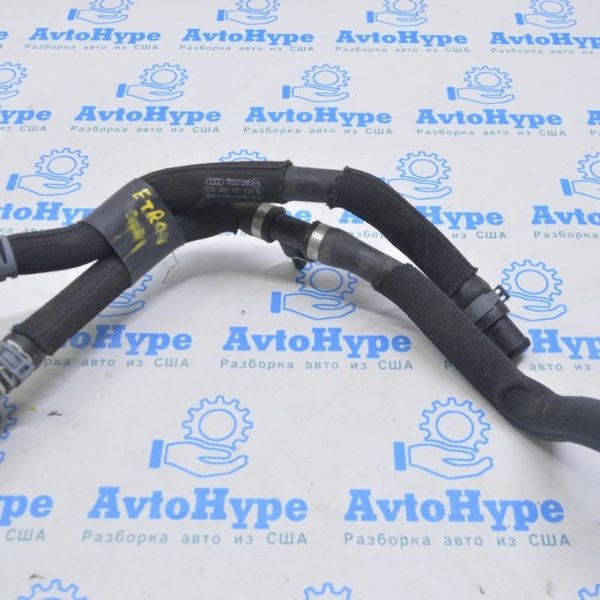 Патрубок охлаждения Audi E-Tron (Q8) GEN 18- с датчиком, к теплообменнику 4KE121036D