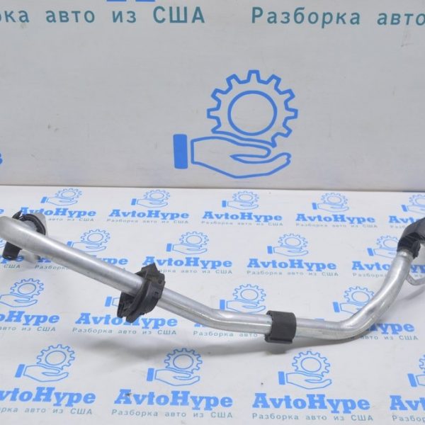 Трубка кондиционера Audi E-Tron (Q8) GEN 18- с клапаном 4KL816738E