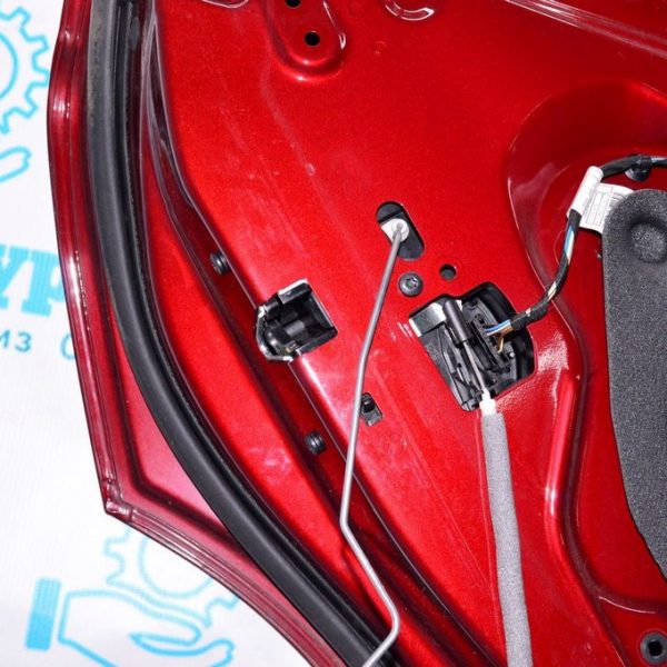 Замок двери зад лев BMW X3 F25 11-17