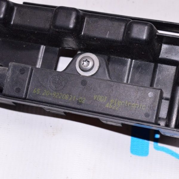 Keyless Entry Sensor BMW 3 F30 12-19 (01) на креплении бампера зад прав 65.20-9220831-02