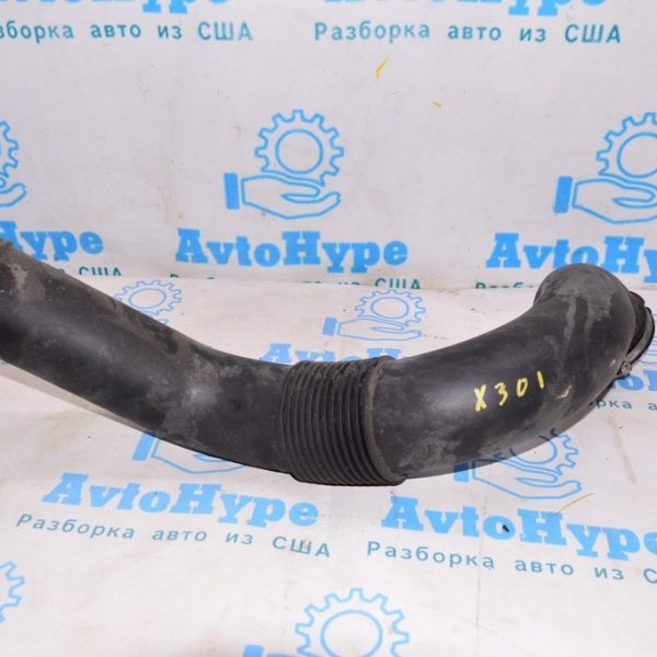 Воздуховод от фильтра BMW X3 F25 11-17 2.0T гофра 13-71-7-616-933