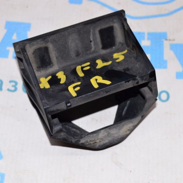 Кронштейн радиатора низ прав BMW X3 F25 11-17 17-11-7-593-779