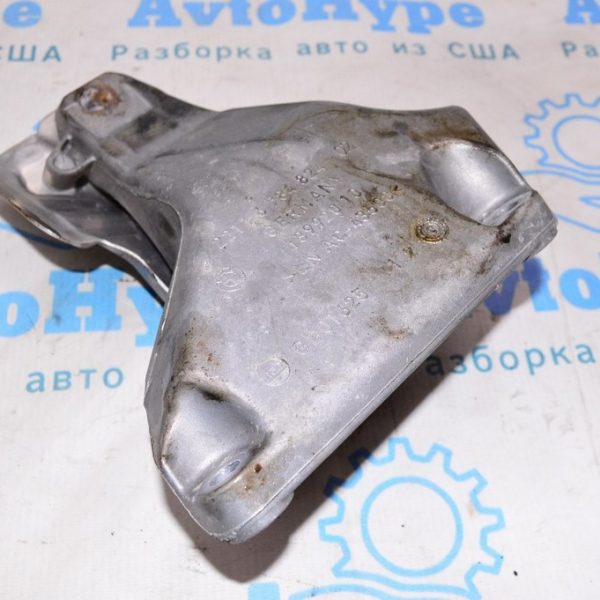 Кронштейн двигателя прав BMW X3 F25 11-17 2.0T 22-11-6-784-824