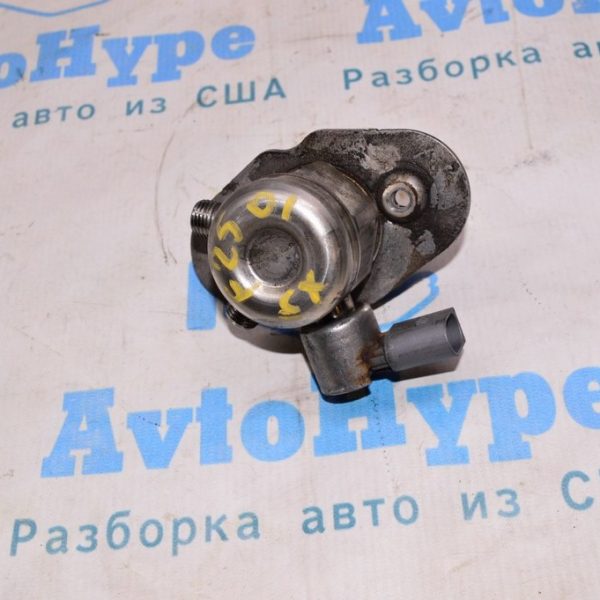 Топливный насос высокого давления ТНВД BMW X3 F25 11-17 2.0T (01) 13-51-7-584-461