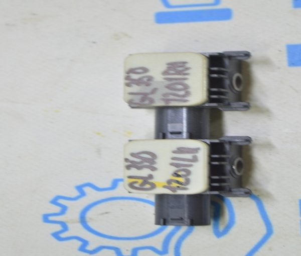 Датчик подушки безопасности центр лев Mercedes X164 GL A 003 820 28 26