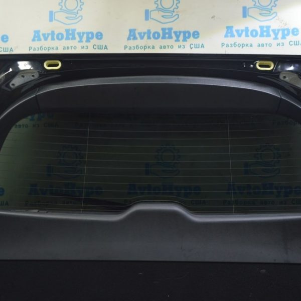 Накладка двери багажника боковая лев Mercedes X164 GL черн 164-740-15-70-9051