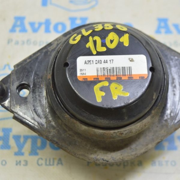 Подушка двигателя правая Mercedes X164 GL 3.0d (01) 71т км A 251 240 44 17