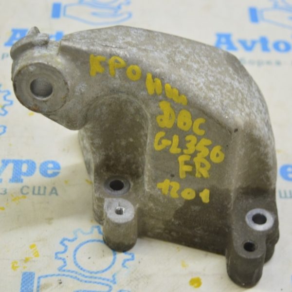 Кронштейн подушки двигателя прав Mercedes X164 GL 3.0d 642-223-38-04