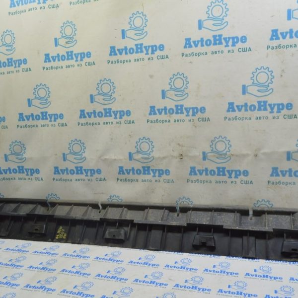 Кронштейн накладки порога правый Mercedes X164 GL под порогом A1646900910