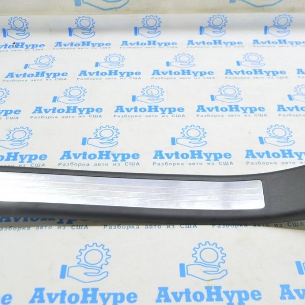 Накладка порога внутр зад прав Mercedes X164 GL черн, царапины (01) 164-680-14-35-9051