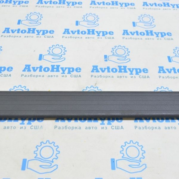 Накладка порога внутр перед лев Mercedes X164 GL черн 164-680-33-35-9051