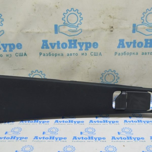 Накладка центральной стойки верхняя (ремень) правая Mercedes X164 GL черн 164-690-98-25-9D86