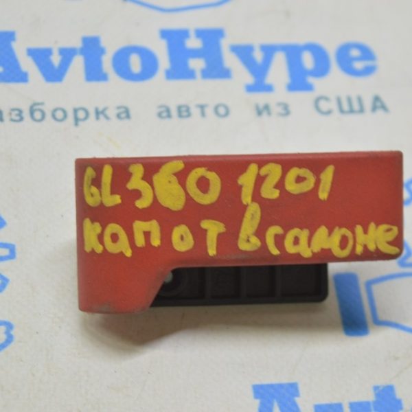 Ручка открытия замка капота салонная Mercedes X164 GL 124-880-03-20-64