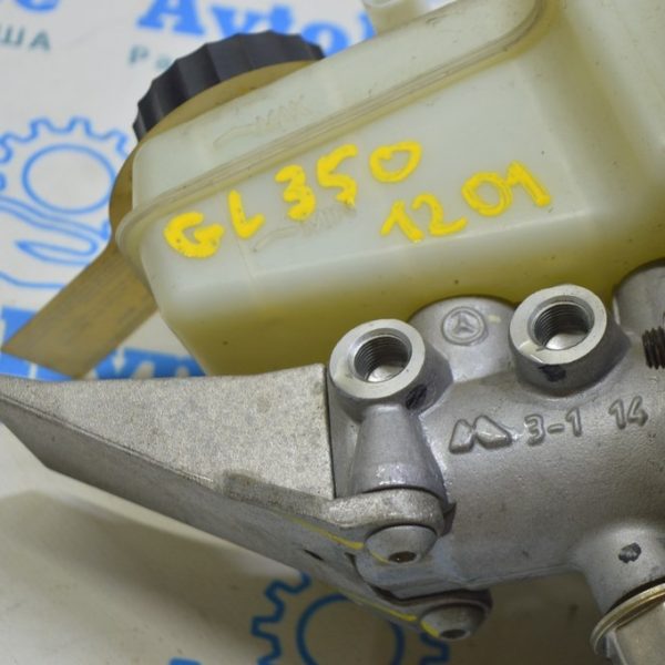 Бачок ГТЦ Mercedes X164 GL W164 ML A 164 428 00 15