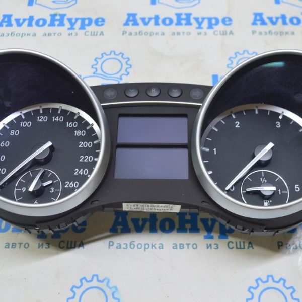 Щиток приборов Mercedes X164 GL W164 ML W251 R 10-12 3.0d EUR 71к км 
A 251 900 60 00