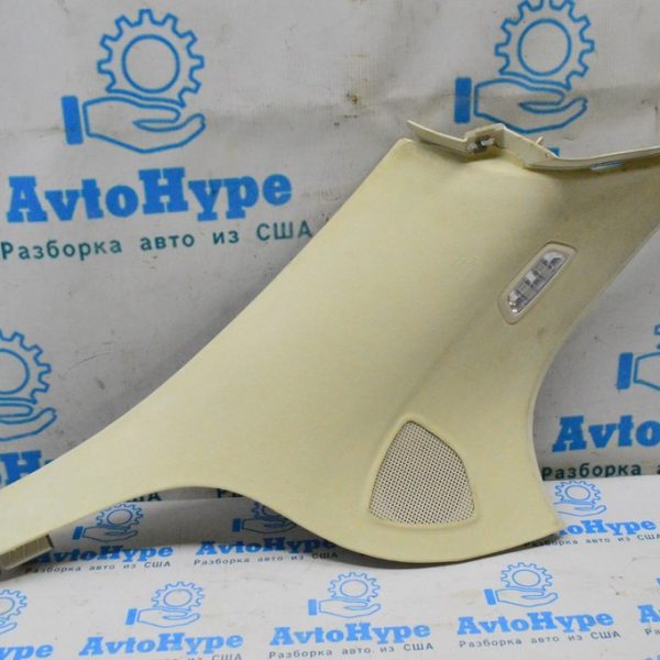 Накладка задней стойки возле двери багажника лев Mercedes GLC X253 16- беж алькантара a2536901925