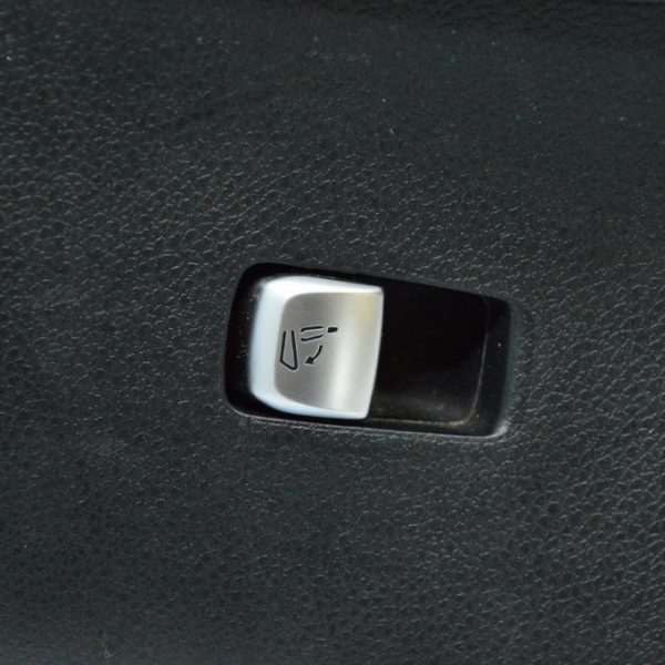Кнопка откидывания спинки сидения зад лев Mercedes GLC X253 16- a2059058404