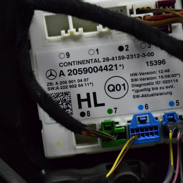 Компьютер двери зад прав Mercedes GLC X253 16- (01) a2059004421