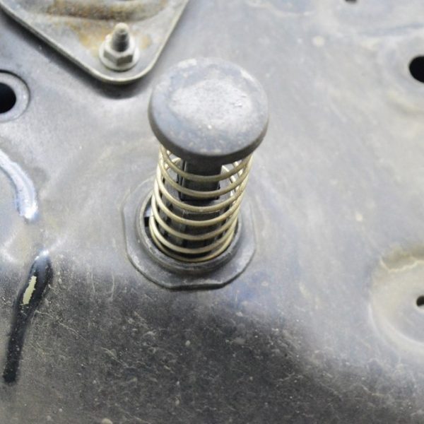 Отбойник (пружина) капота лев Mercedes GLC X253 16- A2538800027