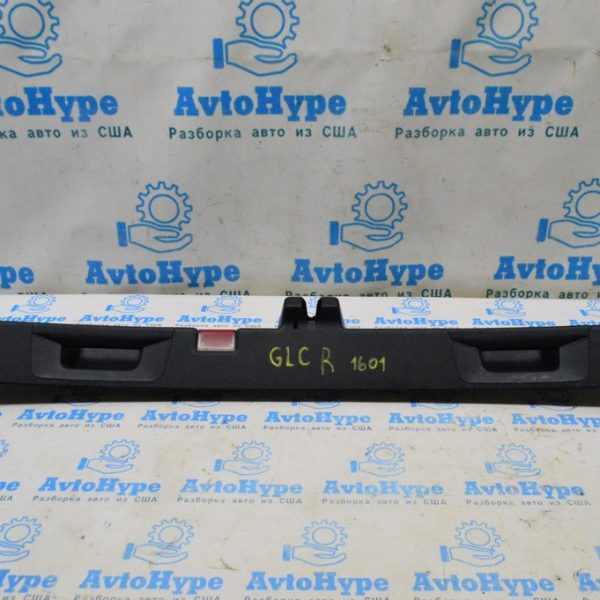 Обшивка двери багажника нижняя Mercedes GLC X253 16- a2537400172