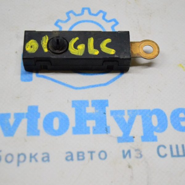 Усилитель антенны GLC X253 16- (01) A1568200089