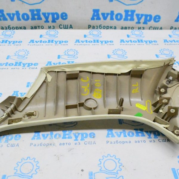 Накладка задней стойки прав Mercedes GLC X253 16- беж алькантара a2536901825