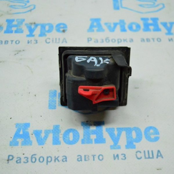 Замок привода лючка топливного бака Mercedes GLC X253 16- a0008202303