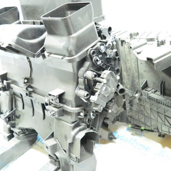 Актуатор моторчик привод печки (вентиляция) Mercedes GLC X253 16- a0999067402