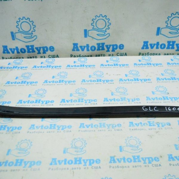Молдинг лобового стекла прав Mercedes GLC X253 16- A2536900162