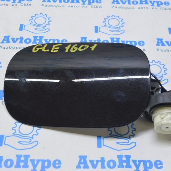 Лючок бензобака Mercedes GLE-class C292 12-19 (01) сломано крепление A2927570006