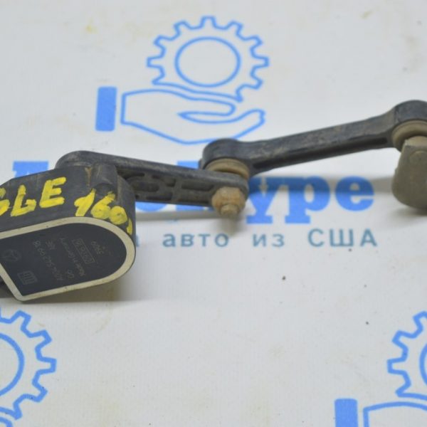 Датчик положения кузова с тяжкой задний правый Mercedes GLE-class C292 12-19 (01) A 004 542 99 18