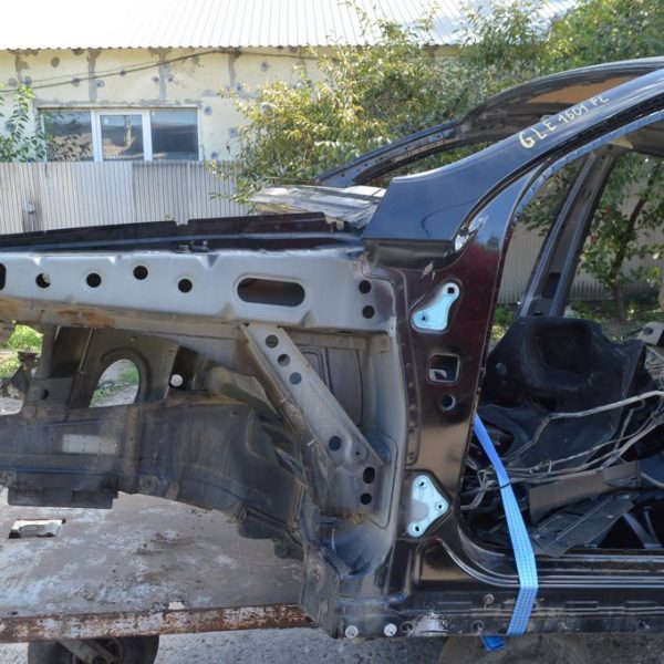 Четверть передняя левая Mercedes GLE-class C292 X166 12-19 (01) черная A1666200150