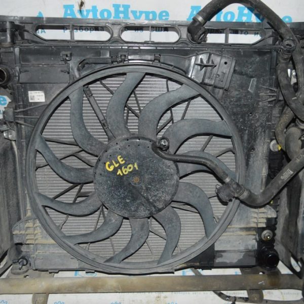 Радиатор охлаждения (вода) Mercedes GLE-class C292 12-19 3.0 с усилителем пачка в сборе 
A 099 500 13 03