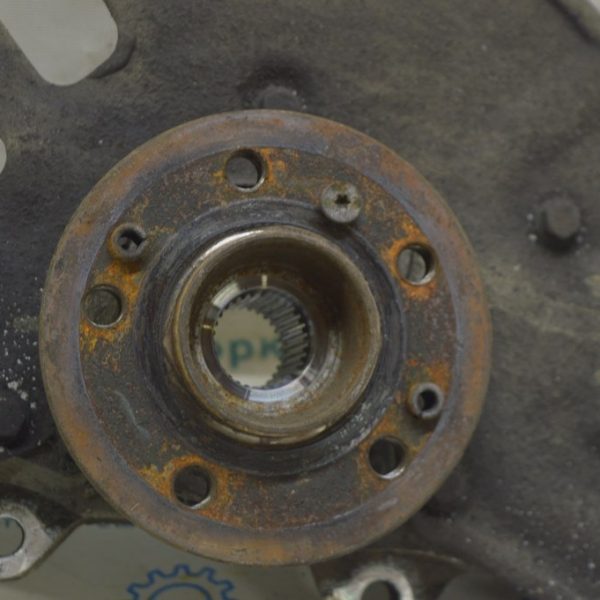 Ступица перед прав Mercedes GLE-class C292 12-19 AWD (01) A 166 334 02 06