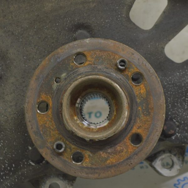 Ступица перед лев Mercedes GLE-class C292 12-19 AWD (01) A 166 334 02 06