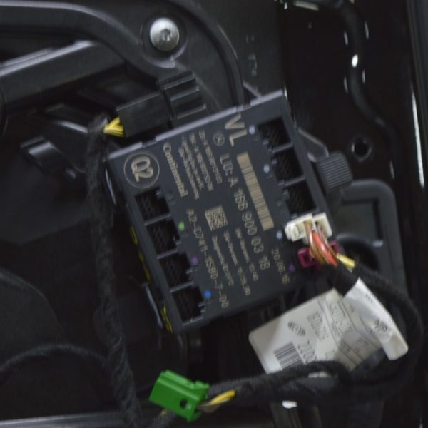 Компьютер двери передней левой Mercedes GLE-class C292 12-19 (01) A 166 900 03 18