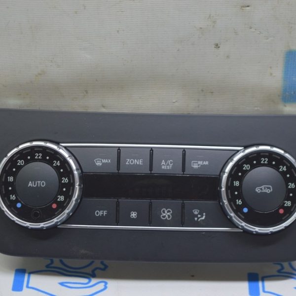 Управление климат-контролем Mercedes GLE-class C292 12-19 A 166 900 32 17