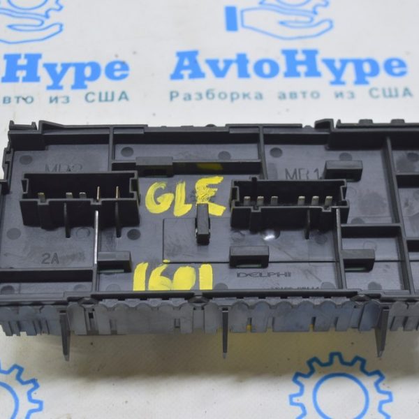 Блок реле Mercedes GLE-class C292 12-19 (01) A1669068201