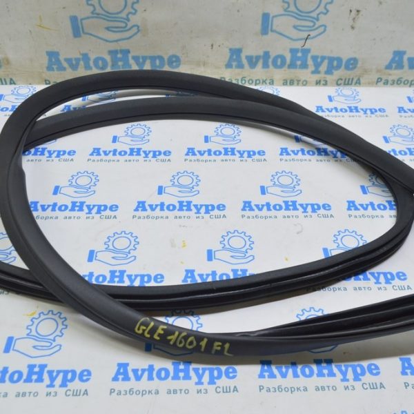 Уплотнитель дверного проема перед лев Mercedes GLE-class C292 12-19 черн A 292 697 00 51